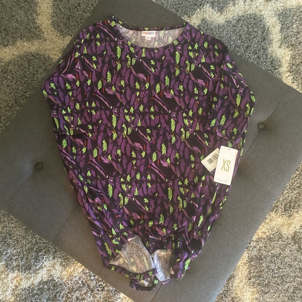 🎃 LuLaRoe Disney Villian Irma top XS NWT